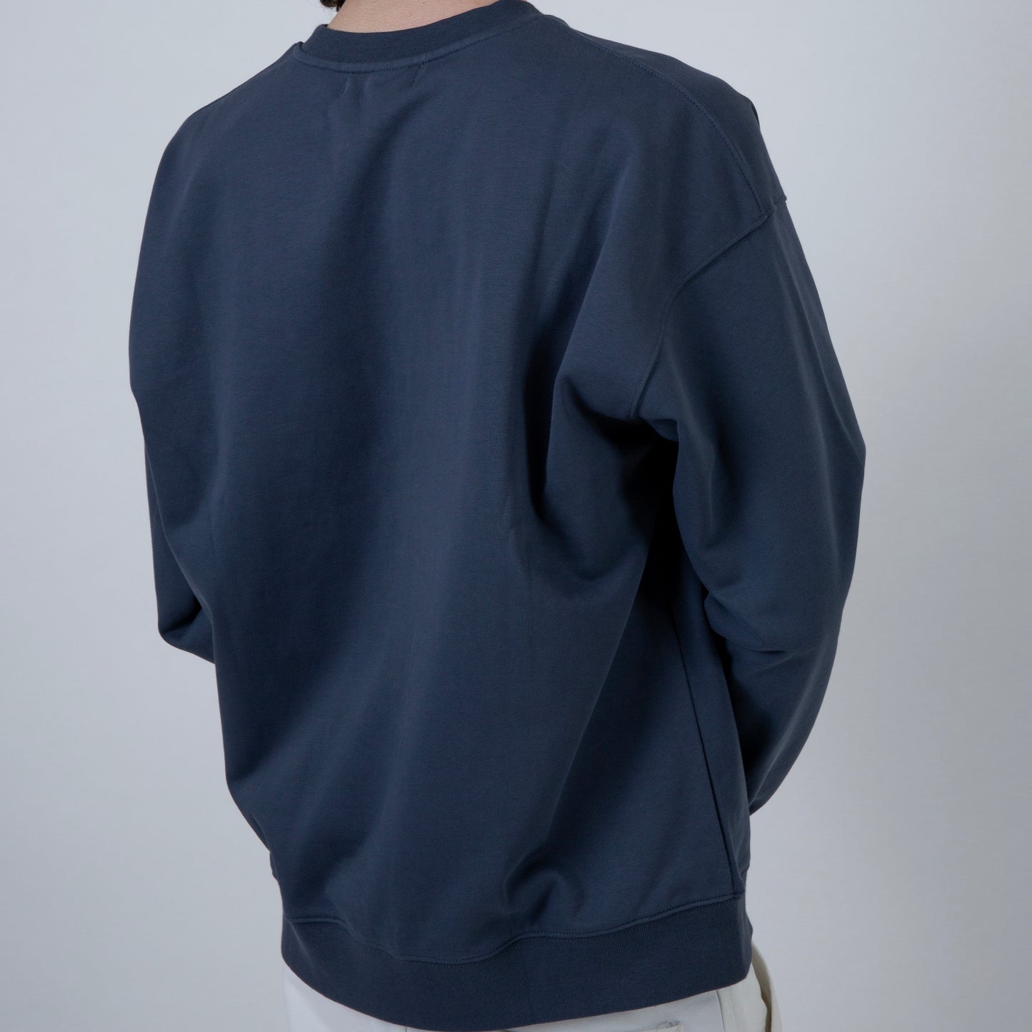 ESSENTIAL KNIT SWEATER | GREY